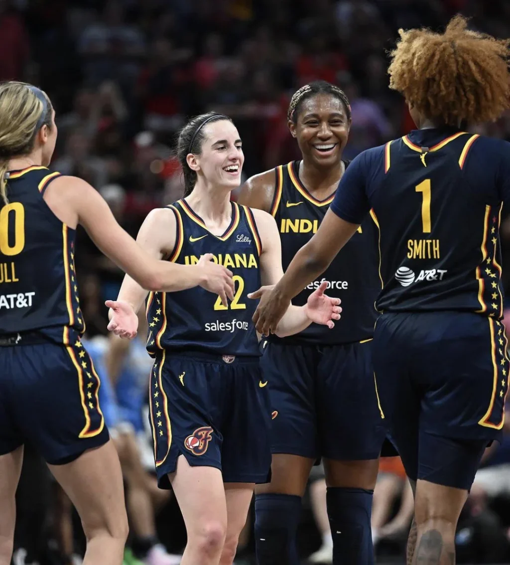 the-indiana-fever-win-four-consecutive-games-for-the-first-v0-7ai6frvyg58d1