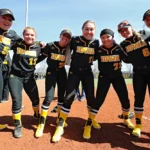 2095566b-20220327_iowa_softball_vs_wisconsin_006