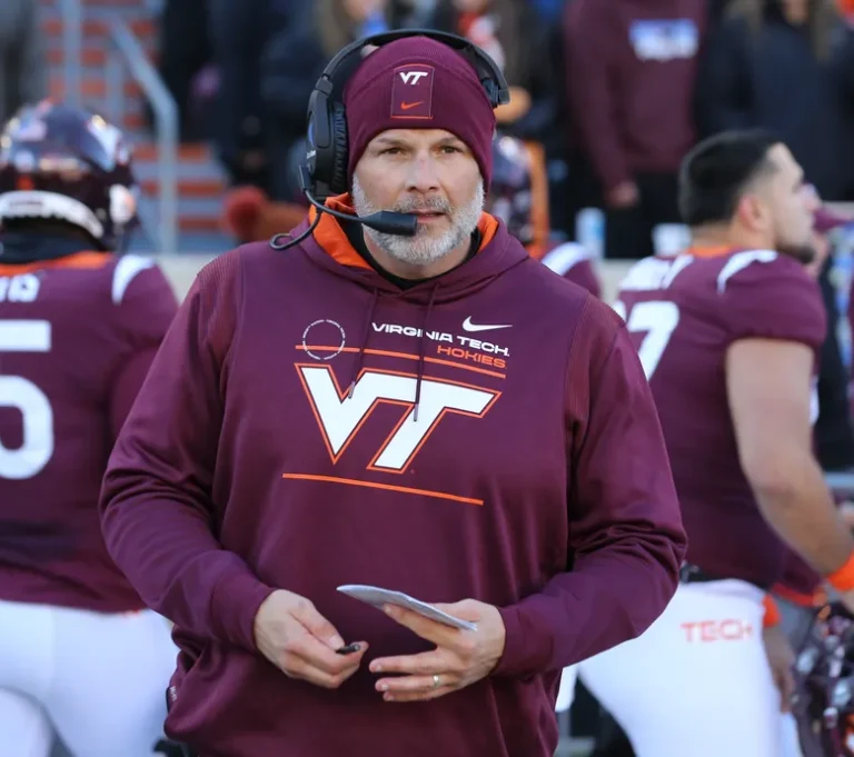 urn-publicid-ap-org-e53915fd943b1695f99bcd4bbc729b8cDuke_Virginia_Tech_football_86169