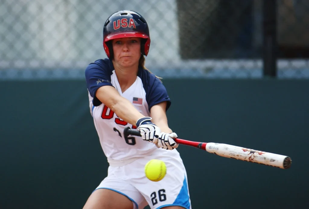 Caitlin Lowe was suspended in an emergency by Arizona senior softball for assaulting a player who was in poor health.